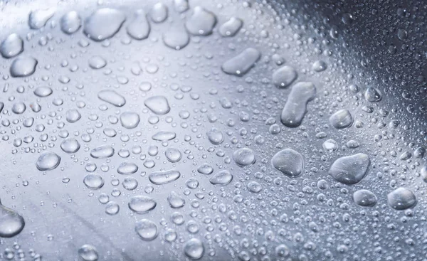 Waterdruppels Metalen Oppervlak Macro Met Ondiepe Scherptediepte — Stockfoto