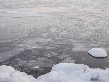 dondurulmuş Deniz Manzaralı güneşli.
