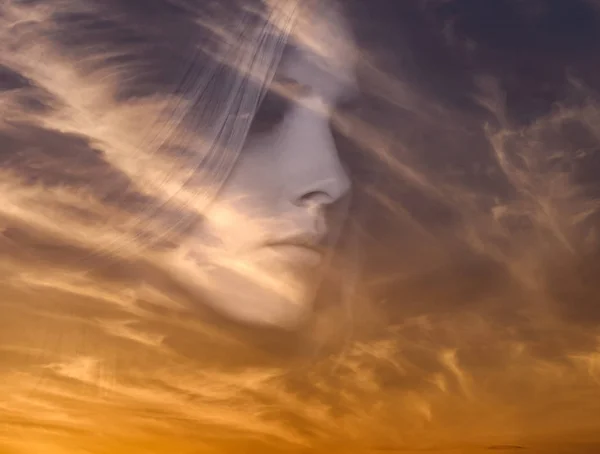 Подвійне Опромінення Молодої Жінки Небо Заходу Сонця — стокове фото