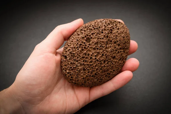 Pedra Pomes Spa Uma Mão — Fotografia de Stock