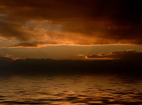 Hermoso Atardecer Con Nubes Mar — Foto de Stock