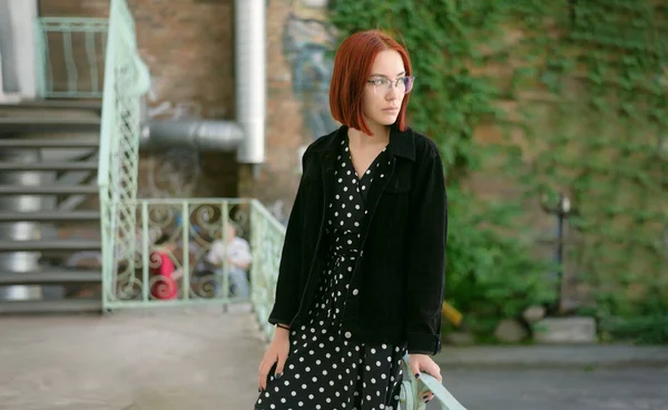 Portrait Beautiful Redhead Woman Wearing Glasses — Stock Photo, Image