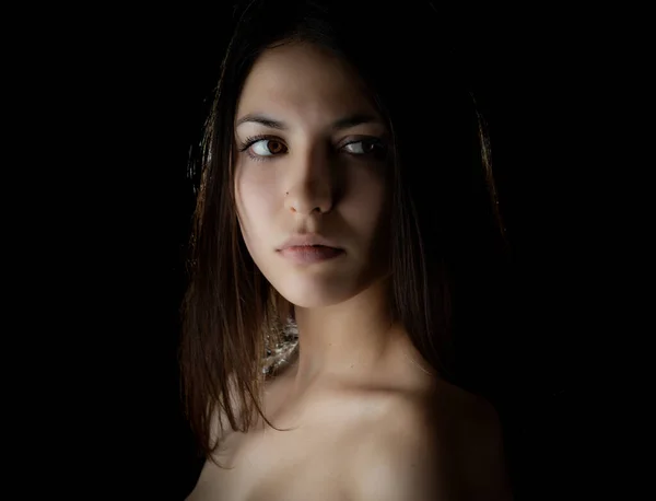 Retrato Una Hermosa Joven Morena Enfoque Suave Selectivo —  Fotos de Stock