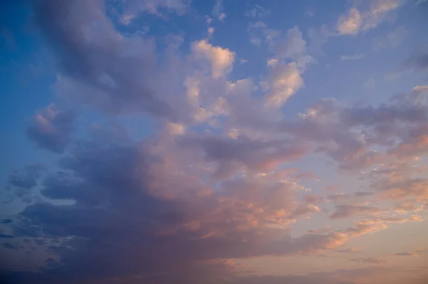 Vacker Färgglad Himmel Med Moln Och Solljus Färg Tonad — Stockfoto