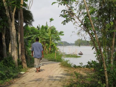 Bangladeş'te 700'den fazla nehirler boyunca günlük hayat