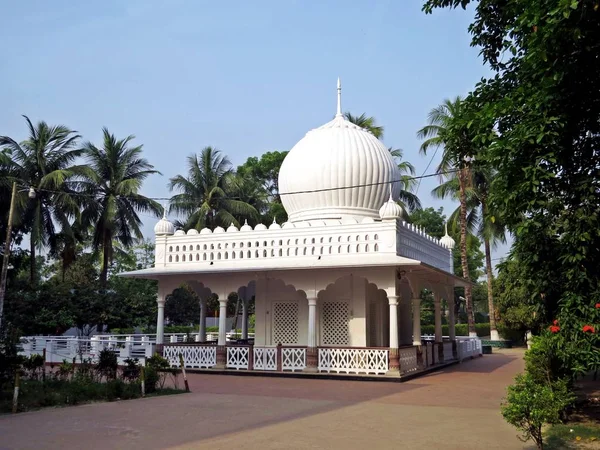 soğan kubbeli türbe şair ve müzisyen Lalon şah, Kushtia, Bangladeş