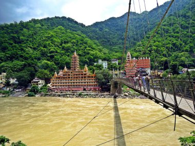 Trayambakeshwar Tapınak, Lord Shiva için adanmış ve Yoga, Türkiye Dünya başkenti Rishikesh içinde yer alan