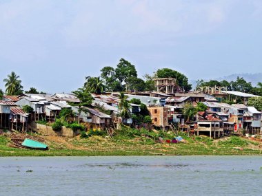 Kaptai göldür Bangladeş'te en büyük insan yapımı Gölü