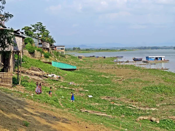Kaptai göldür Bangladeş'te en büyük insan yapımı Gölü