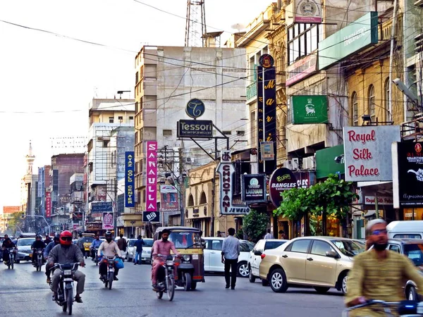 Streetview, local life in Karachi, Pakistan — Stock Photo, Image