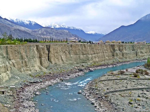 Gilgit Řeka Přítokem Řeky Indus Protéká Kolem Města Gilgit Nachází — Stock fotografie