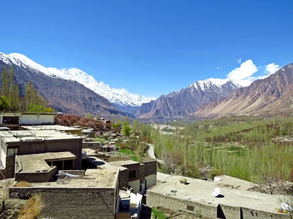 Nézd át Karimabad, a Hunza-völgy, prestine Karakoram Highway, Pakisztán — Stock Fotó