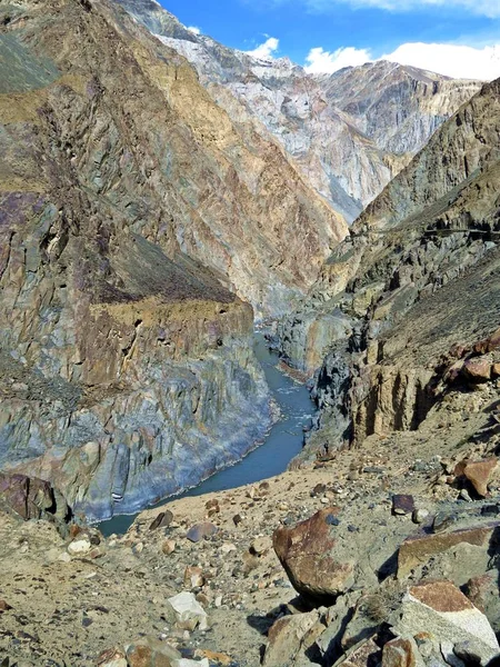 Shimshal údolí a Shimshal řeka, Karakoram, Severní Pákistán — Stock fotografie
