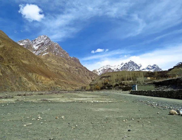 Vzdálený Shimshal vesnice, Karakoram, Severní Pákistán — Stock fotografie