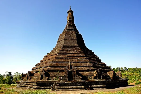 Laungbanpyauk Pagoda, Mrauk U, Rakhine State, Myanmar — Stock Photo, Image