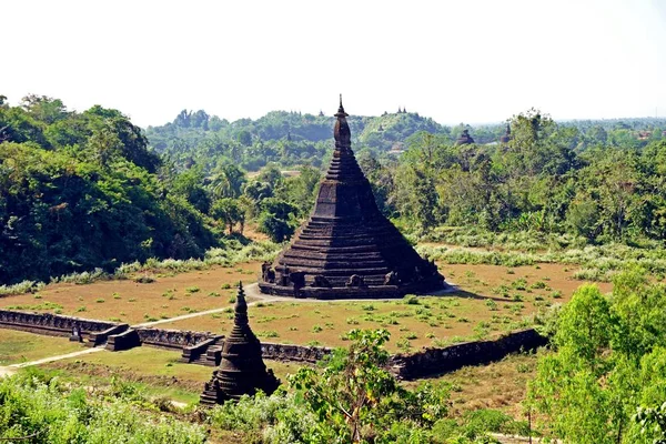 Laungbanpyauk пагода, Mrauk U Rakhine держави, М'янма — стокове фото