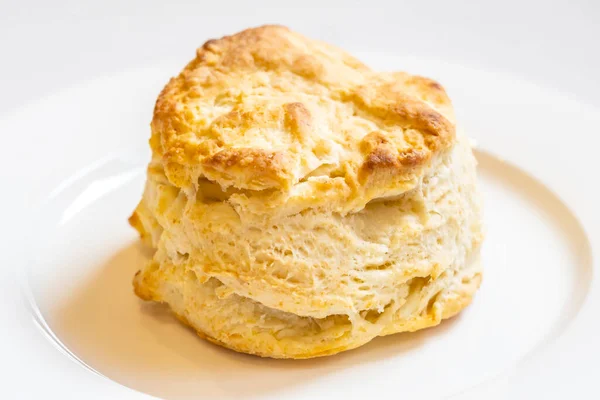 Freshly Baked Buttermilk Biscuit — Stock Photo, Image