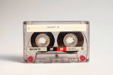 Bangkok, Tayland - 26 Eylül 2018 Sony Hf60 boş Analog Audio kaset beyaz bir arka plan üzerinde