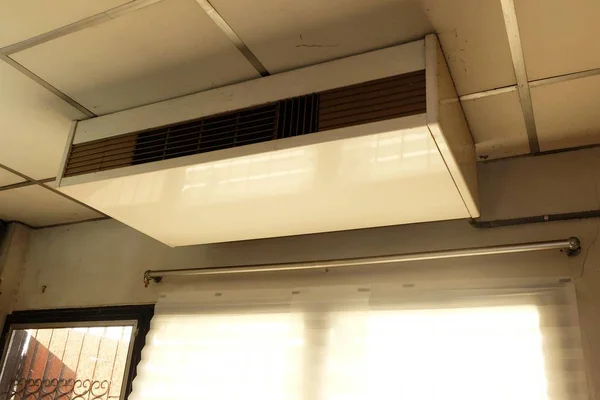 Alte Klimaanlage Deckenart — Stockfoto