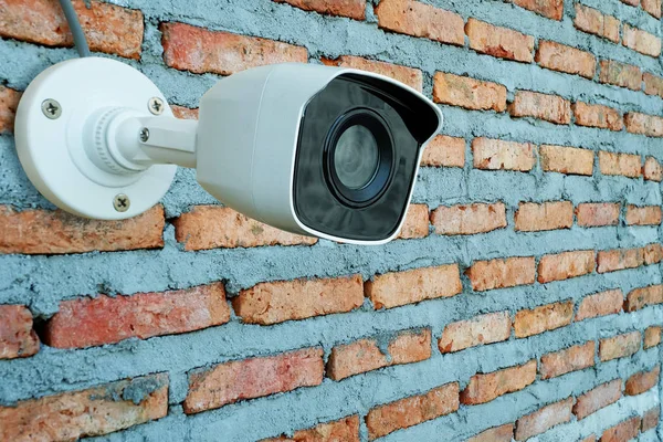 Telecamera Sorveglianza Primo Piano Cctv Sicurezza Recente Costruzione Mattone Rosso — Foto Stock