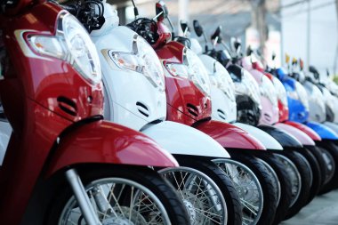Açık renkli motosikletler showroom Tayland 2019, motosiklet, Güneydoğu Asya insan popüler araçlar vardır