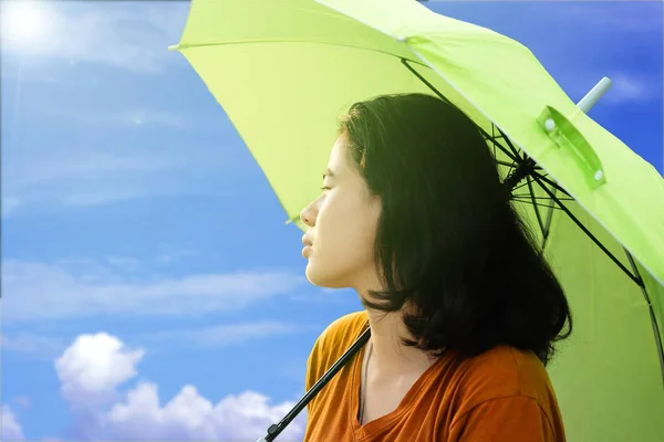 Cute Asian Woman Holding Umbrella Sunlight Hot Weather Summer — Stock Photo, Image