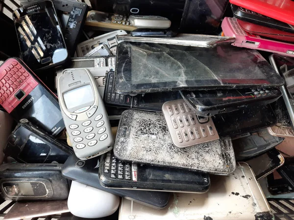 Bangkok Tayland Eylül 2020 Birçok Eski Cep Telefonu Bozuk Çalışmıyor — Stok fotoğraf