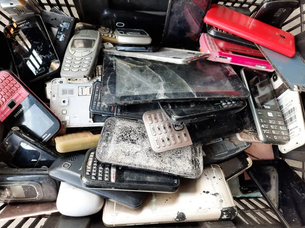 Bangkok Tayland Eylül 2020 Birçok Eski Cep Telefonu Bozuk Çalışmıyor — Stok fotoğraf