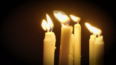 Animasyon Noel günü koleksiyonu için yanan mum
