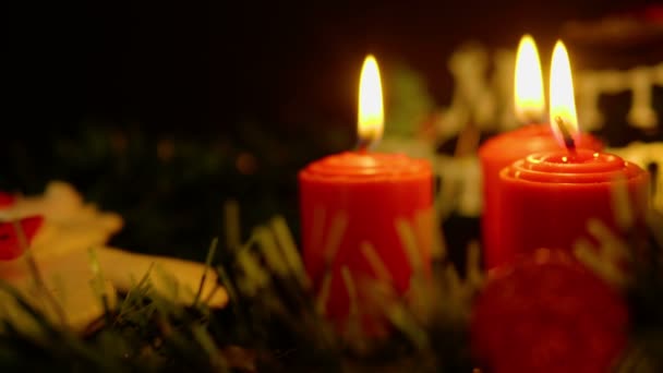 Beelden Van Een Kaars Branden Voor Merry Christmas Dag Collectie — Stockvideo