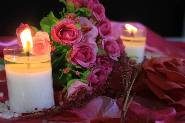 Concetto Decorazione San Valentino Con Bouquet Candela Bruciando Collezione — Foto Stock