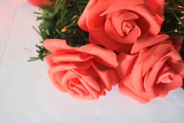 Kerzenbrennen Und Rosenfotoshooting Für Valentinstag Kollektion — Stockfoto