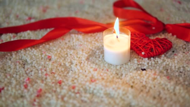 Διακόσμηση Αγίου Βαλεντίνου Κάψιμο Κεριών Και Κορδέλα Για Συλλογή Άμμου — Αρχείο Βίντεο