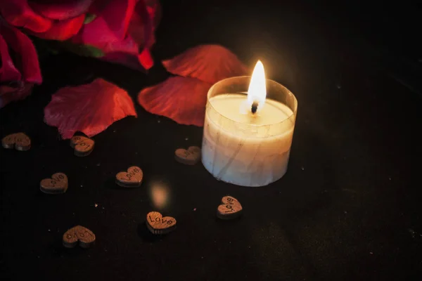 Dia Dos Namorados Com Rosa Vela Queimando Coleção Photoshoot — Fotografia de Stock