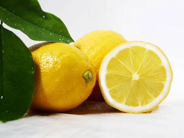 Lemon Segar Dengan Daun Untuk Koleksi Gambar Buah — Stok Foto