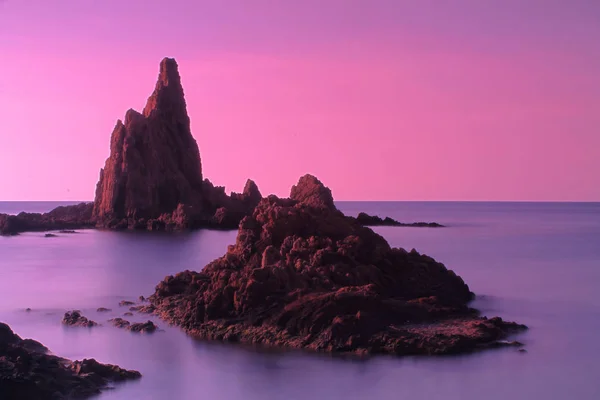 Arrecife de las sirenas, Cabo de Gata, Almeria, İspanya 'da bulunan doğal bir resif.
