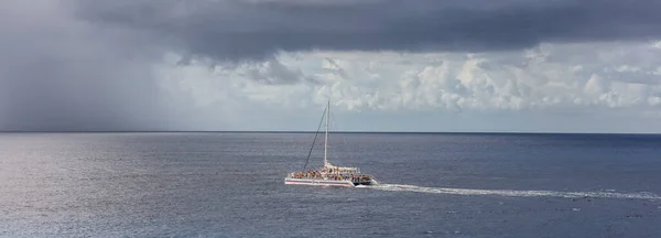Cozumel Mexique Décembre 2019 Catamaran Fury Navigue Sur Île Cozumel — Photo