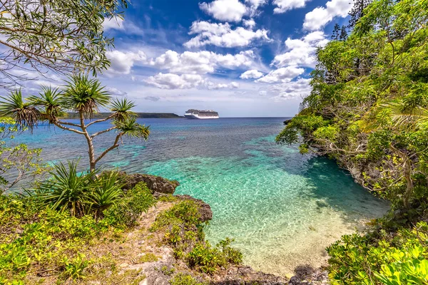 Vista Una Playa Tropical Aislada Con Crucero Fondo Símbolo Vacaciones —  Fotos de Stock