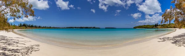 Hermosa Línea Playa Forma Sonrisa Isla Pinos Nueva Caledonia — Foto de Stock