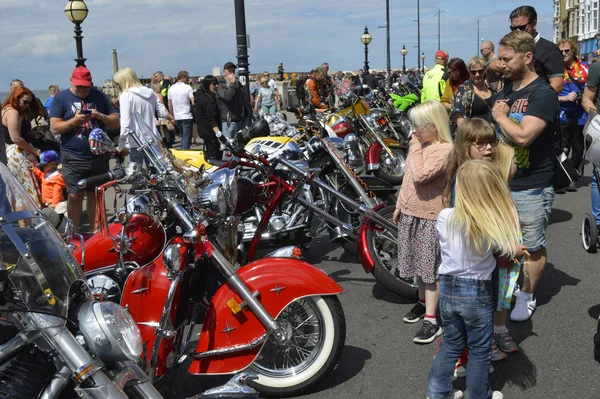 Margate Kent Květen 2019 Stovky Motorkářů Někteří Vlastními Koly Přijíždějí — Stock fotografie