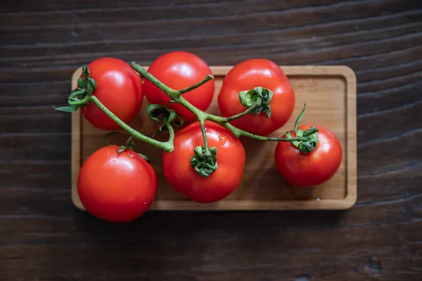 Six Fresh Tomatoes Desktop — Stock Photo, Image