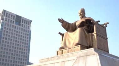 Kral Sejong büyük, Seoul City Gwanghwamun Plaza'daki Hangeul yaratıcısı heykeli