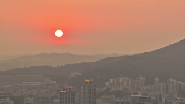 ソウル市の夕日の街並み — ストック動画