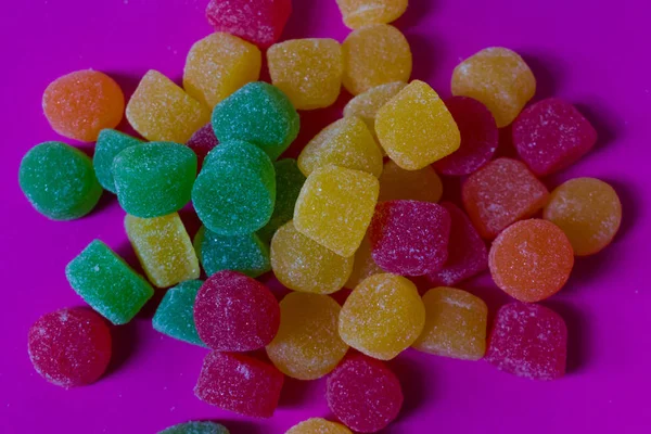 Bunte zuckerhaltige Gummibärchen — Stockfoto