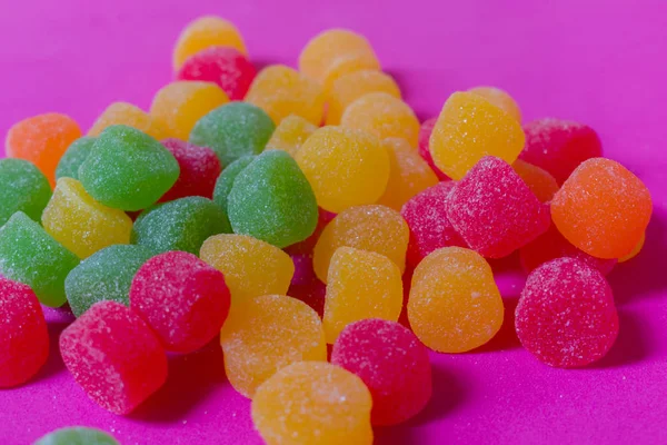 Bunte zuckerhaltige Gummibärchen — Stockfoto