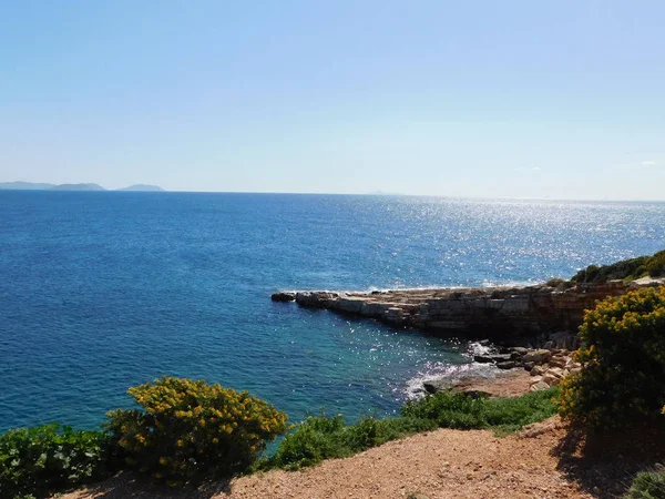 海とカヴォリ ヴォウリアグメニ ギリシャで磯の景色 — ストック写真