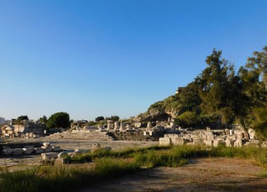 Nisan 2018, Eleusis veya Elefsina, Yunanistan, antik ibadet binaları Propylaea 'nın girişi