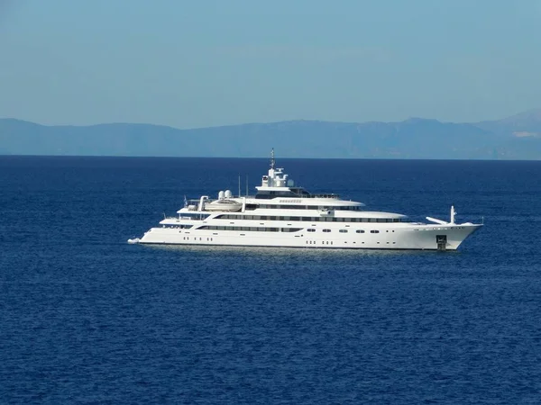 Eine Superjacht Vor Der Küste Von Vouliagmeni Attika Griechenland — Stockfoto