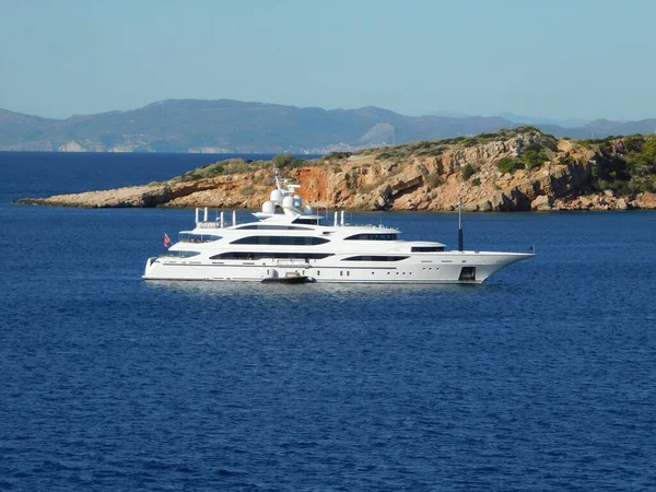 Eine Superjacht Vor Der Küste Von Vouliagmeni Attika Griechenland — Stockfoto