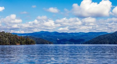fırtınalı peyzaj lake jocassee Güney carolina üzerinde